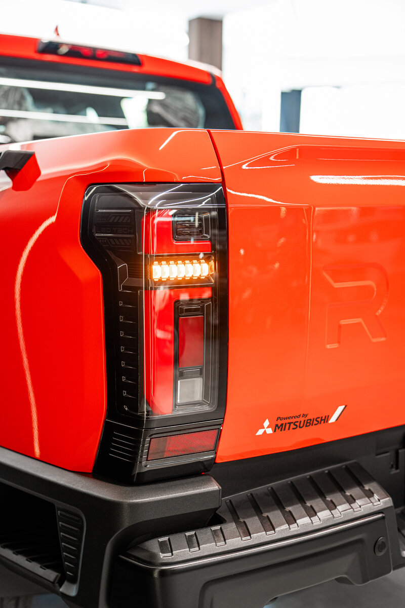 RELY R8 Naranja Interior - Tablero